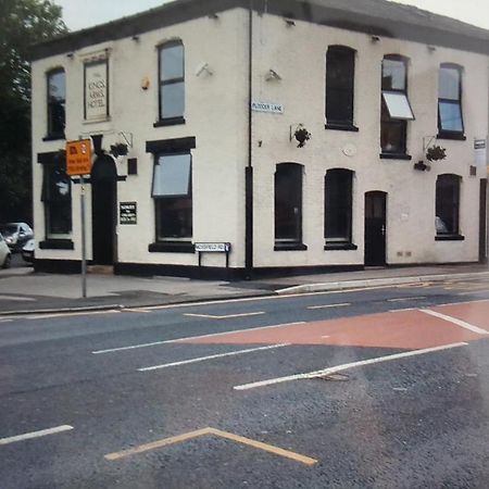 Kings Arms Hotel Farnworth ภายนอก รูปภาพ