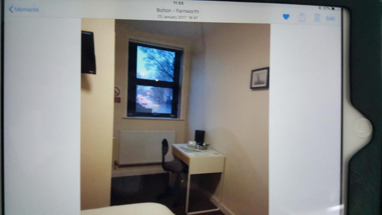 Kings Arms Hotel Farnworth ภายนอก รูปภาพ